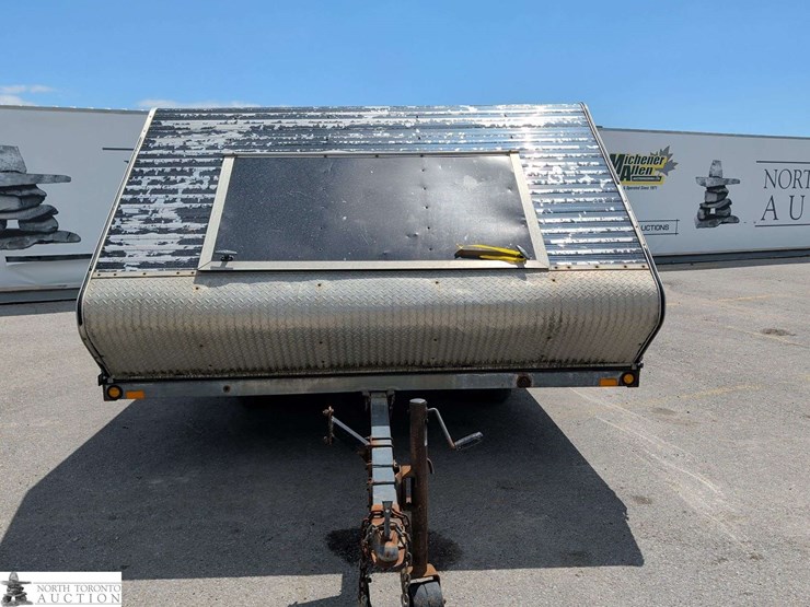 2011-l&b-moore-s/a-enclosed-trailer-image-8