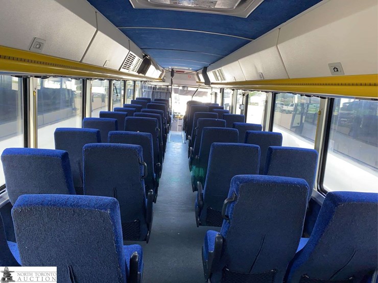 non-operable-2010-motor-coach-industries-d4500-t/a-passenger-wheelchair-accessible-bus-image-21