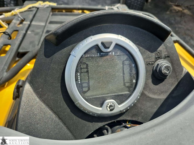 non-operable-2011-can-am-outlander-quad-image-19