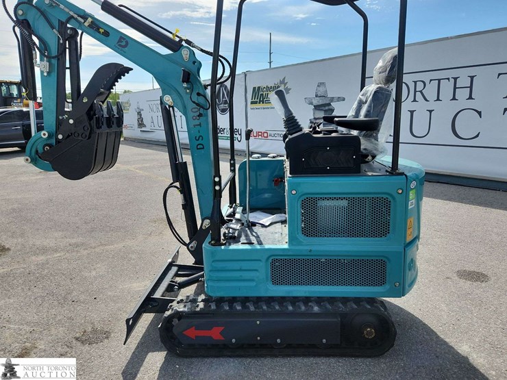 unused-2025-machpro-328-turquoiseblue-jbt-mini-excavator-image-3