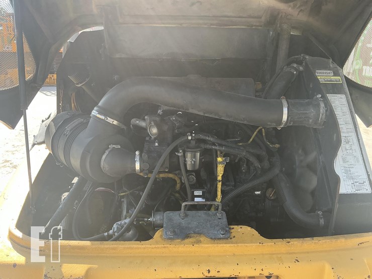 2015-deere-304k-image-16