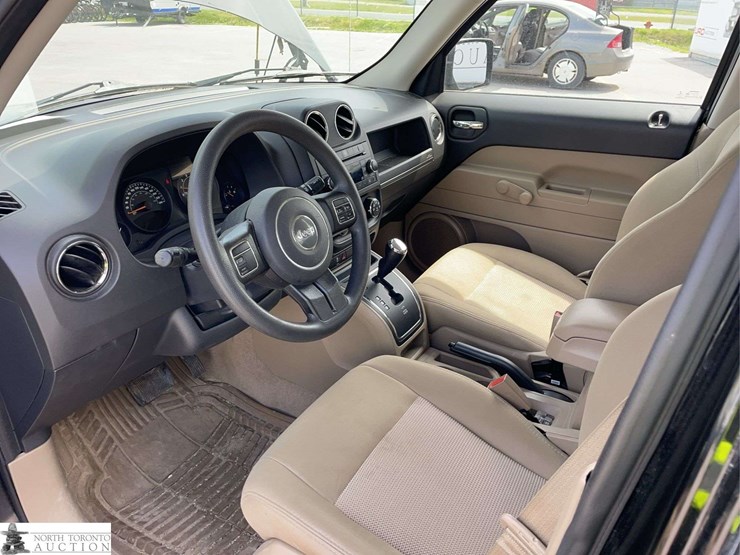 2017-jeep-patriot-image-11