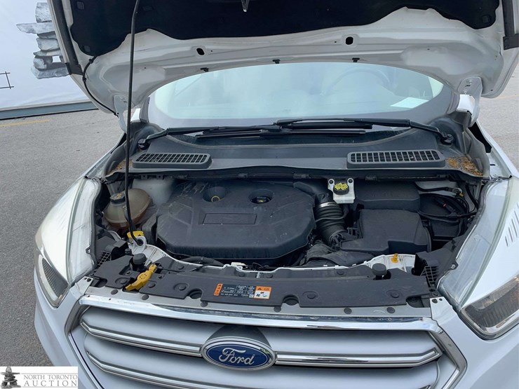 2017-ford-escape-image-10