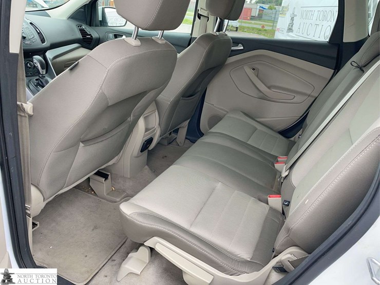 2016-ford-escape-image-15