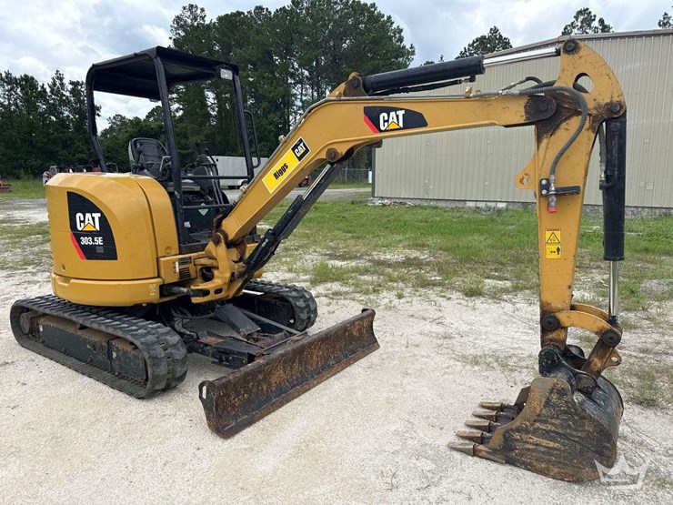 2013-caterpillar-303-image-3