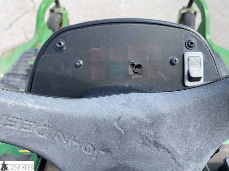 2010-john-deere-1445-image-10
