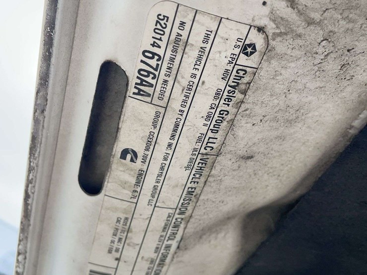 2012-dodge-2500-image-17