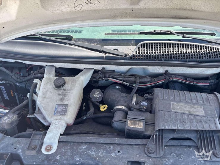 2014-chevrolet-express-2500-image-9