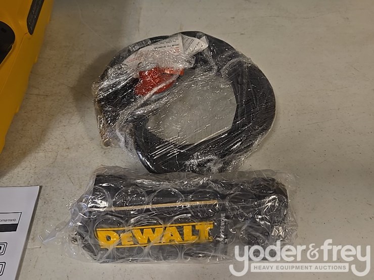 unused-dewalt-68,000-btu-forced-air-heater-20v-battery-or-120v-ac-image-6