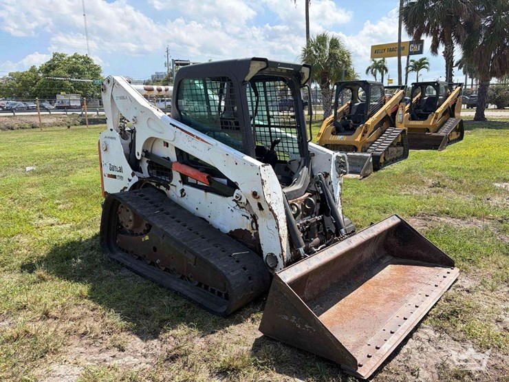 2015-bobcat-t750-image-2
