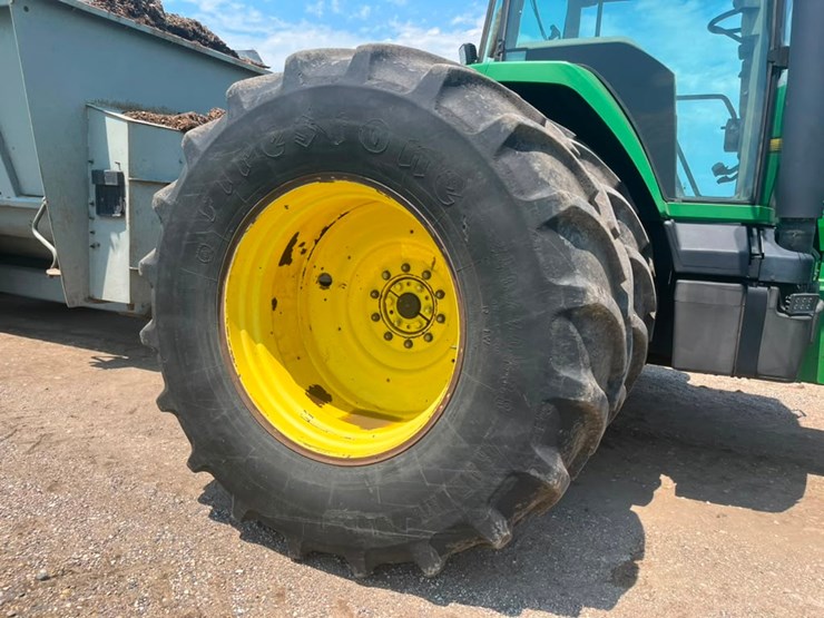 john-deere-8400-image-37