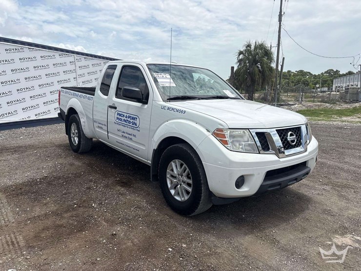 2017-nissan-frontier-image-2