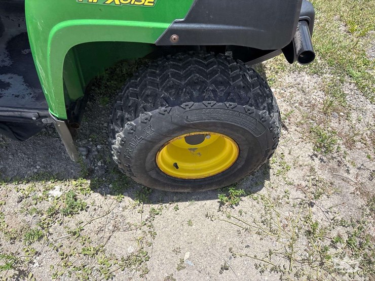 2023-john-deere-hpx615e-4x4-gas-utility-cart-image-25