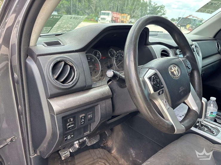 2014-toyota-tundra-image-13