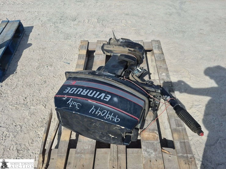 evinrude-motor-20-image-3