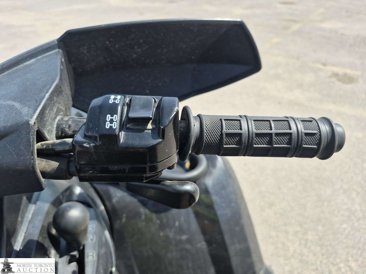 2012-can-am-outlander-quad-image-22
