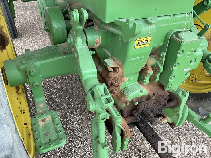 1958-john-deere-720-image-11