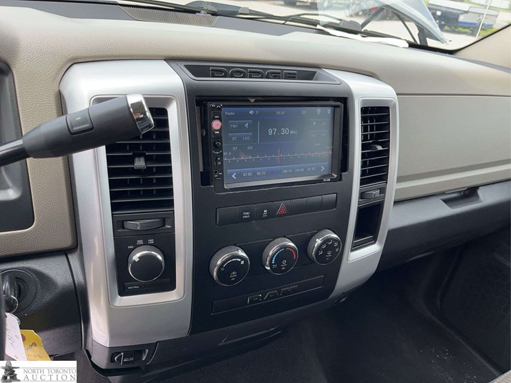 2012-dodge-1500-image-13