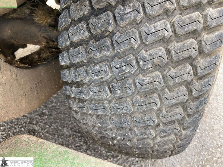 2010-john-deere-1445-image-17