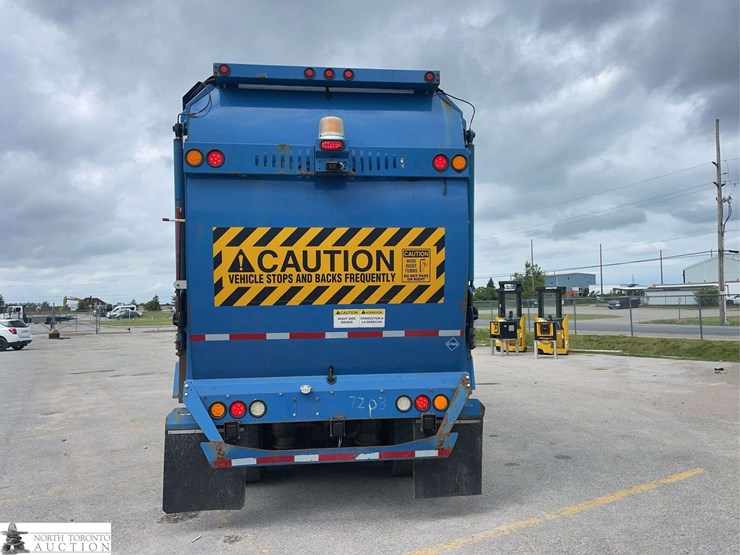 2018-mack-lr633-t/a-refuse-truck-image-6