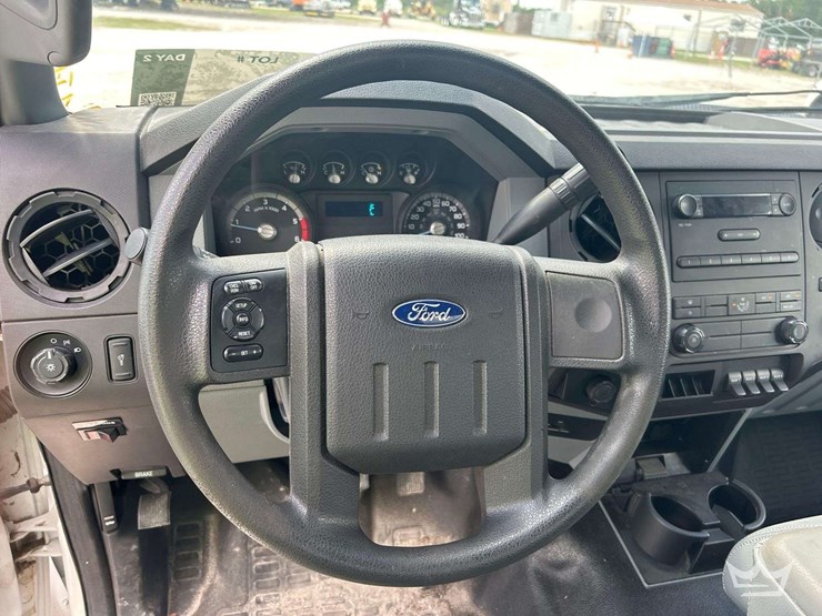 2015-ford-f550-image-12