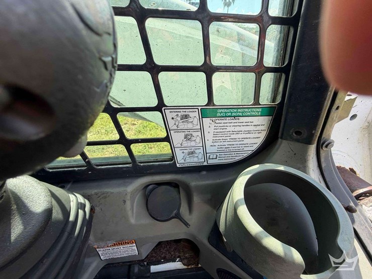 2015-bobcat-t750-image-25