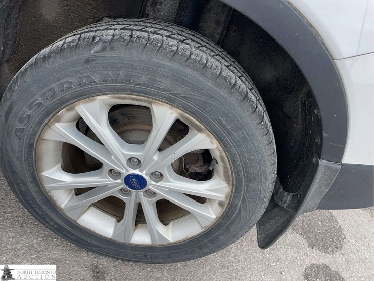 2017-ford-escape-image-23