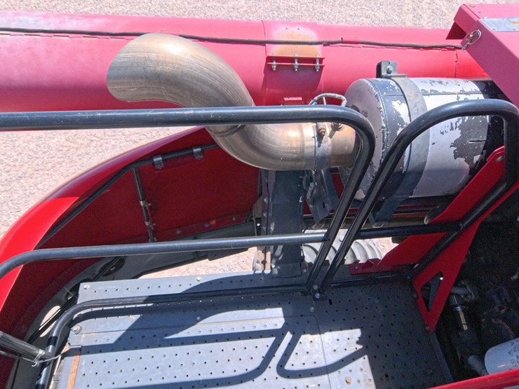 2012-massey-ferguson-9520-image-98