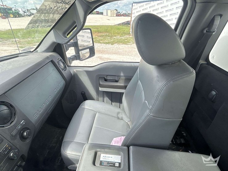 2015-ford-f550-image-44