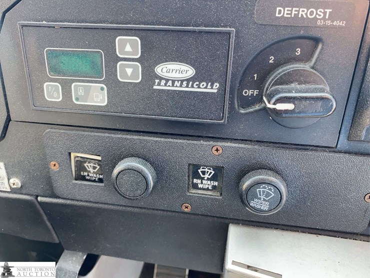 non-operable-2011-motor-coach-industries-d4500-55-passenger-wheelchair-accessible-bus-image-16