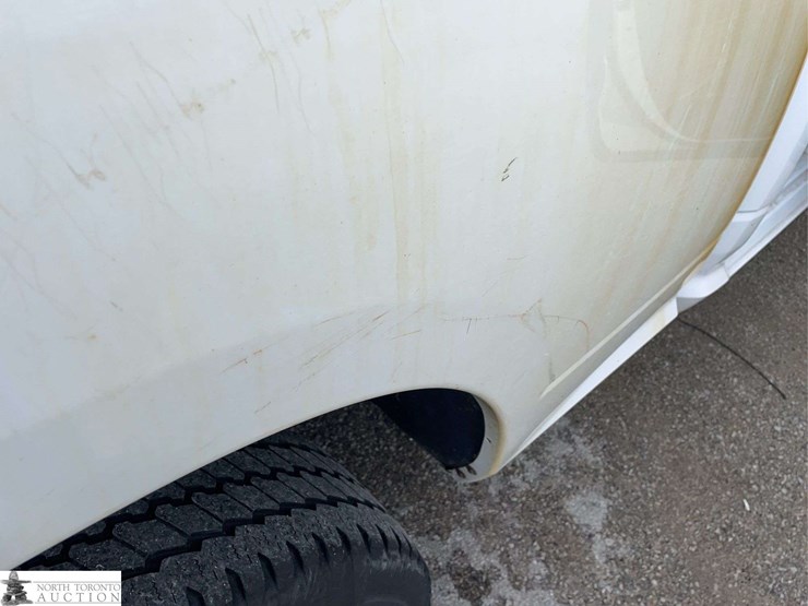 2014-dodge-1500-image-31