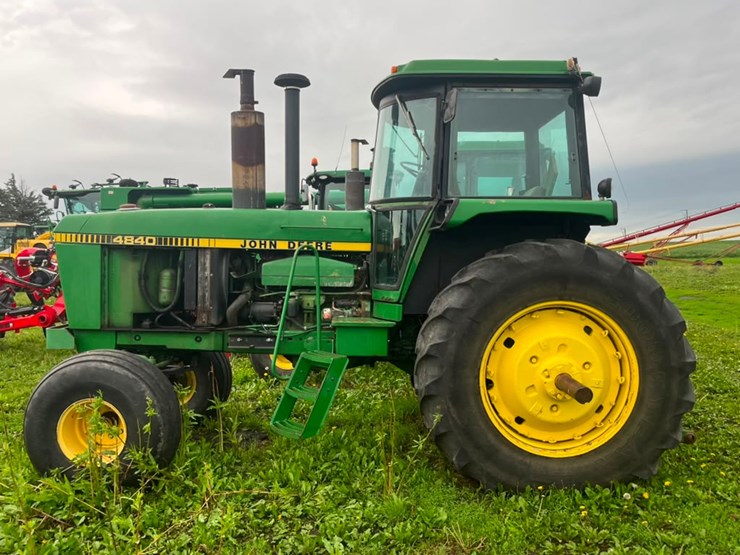 john-deere-4840-image-2