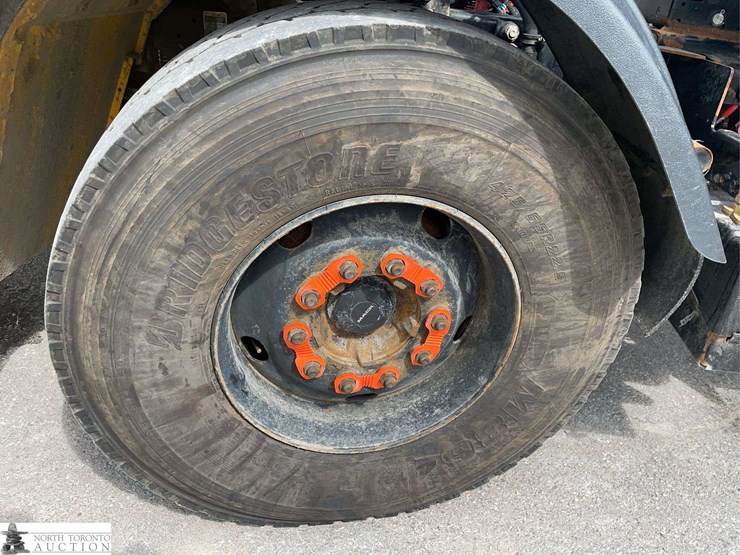 2018-mack-lr633-t/a-refuse-truck-image-30
