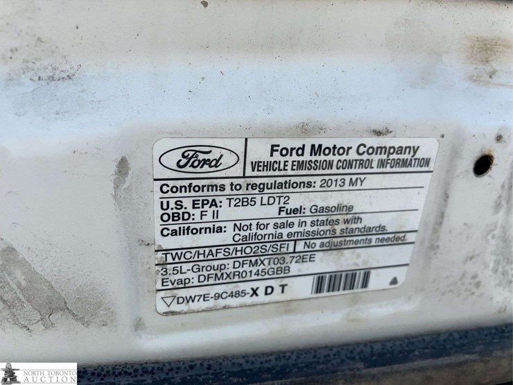2013-ford-edge-image-19