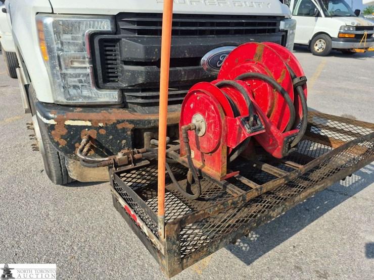 2017-ford-f350-image-36