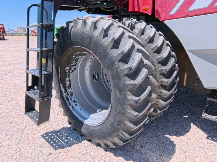 2012-massey-ferguson-9520-image-55