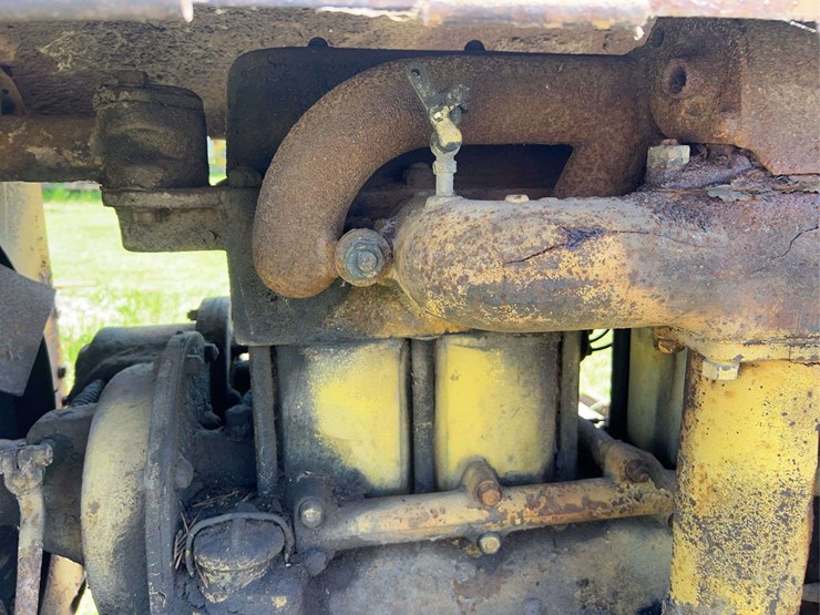 caterpillar-twenty-image-38