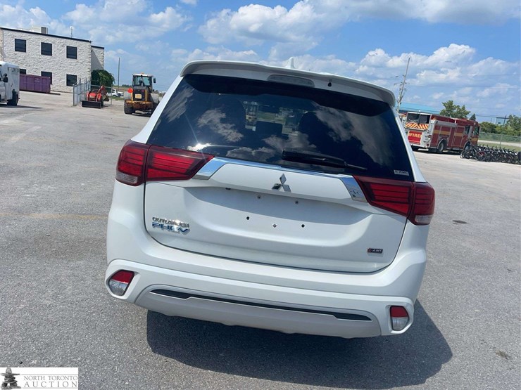 2022-mitsubishi-outlander-image-6