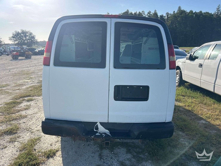 2007-chevrolet-express-2500-image-19