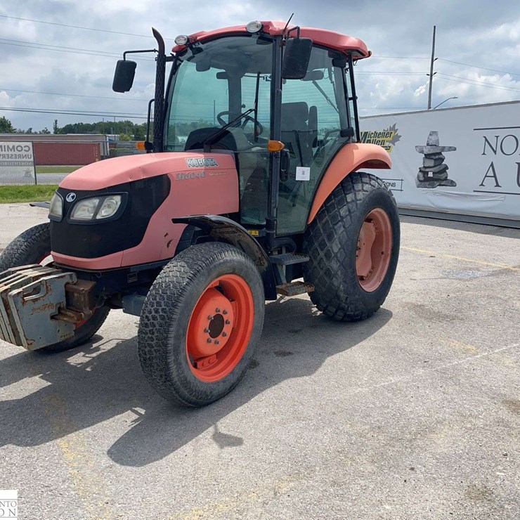 2011 KUBOTA M6040