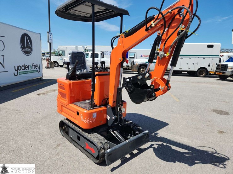 unused-2025-machpro-319-orange-blt-1-mini-excavator-image-8