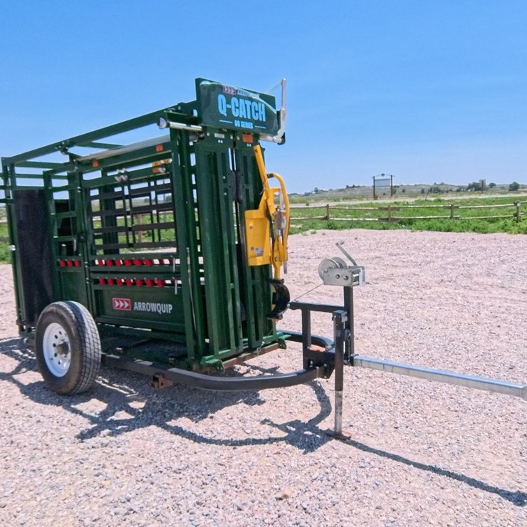 #1073 • 2019 ARROW QUIP 8600 Cattle Chute