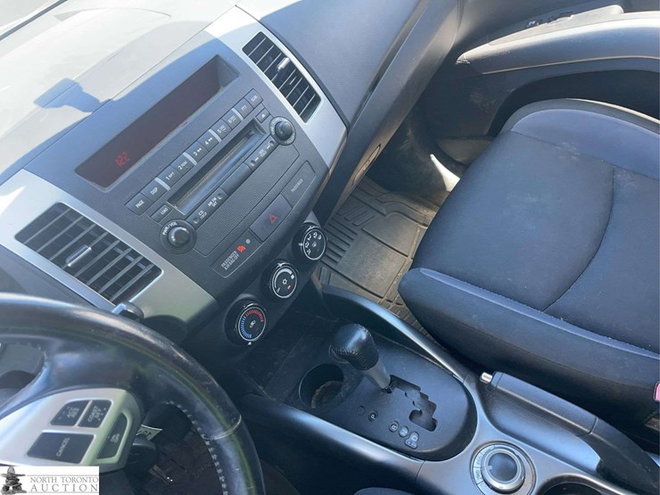 2008-mitsubishi-outlander-image-13