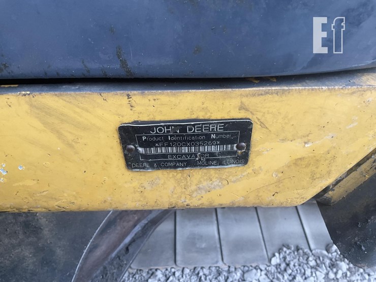 2005-deere-120c-image-19