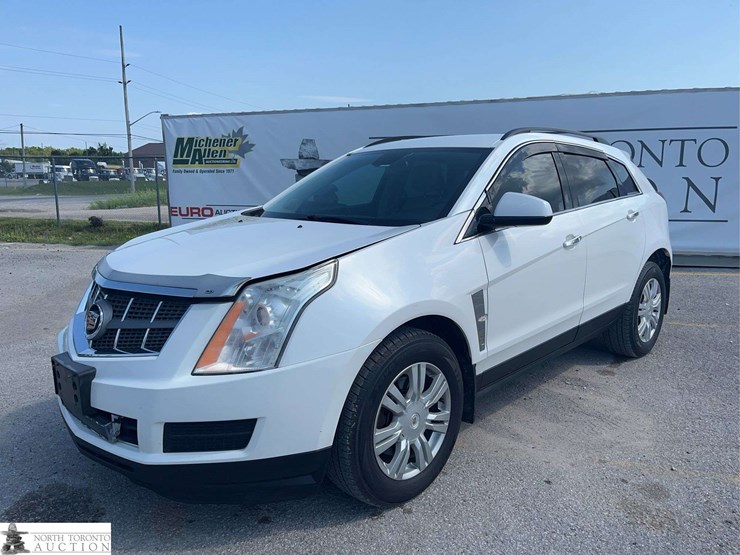 2011-cadillac-srx-image-1