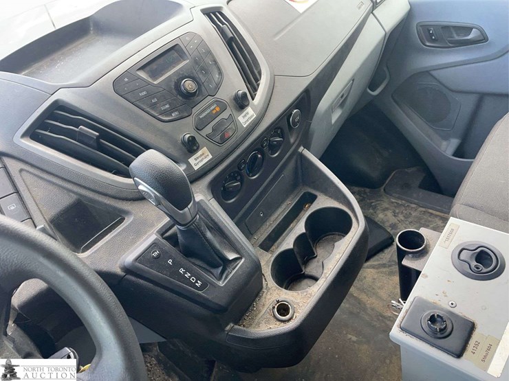 2018-ford-transit-image-13