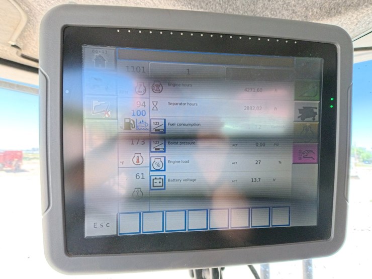 2012-massey-ferguson-9520-image-48