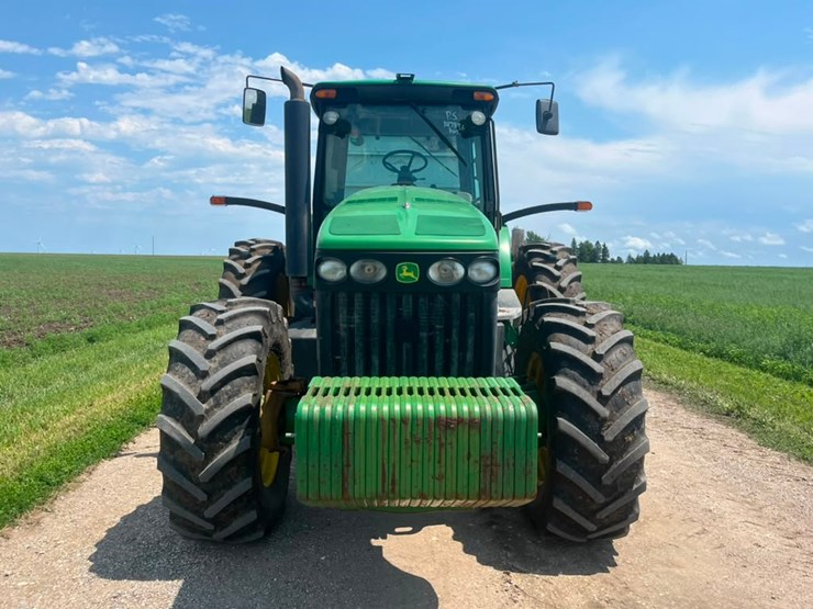 john-deere-8330-image-17