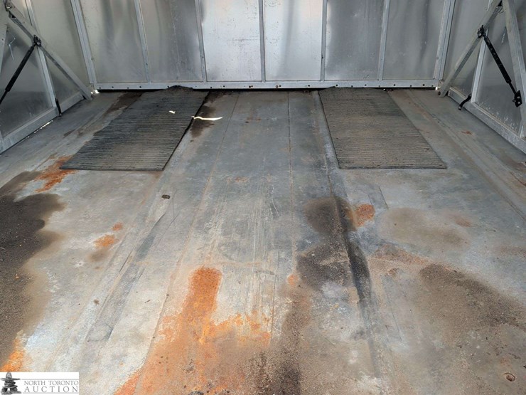 2013-l&b-moore-s/a-enclosed-trailer-image-16