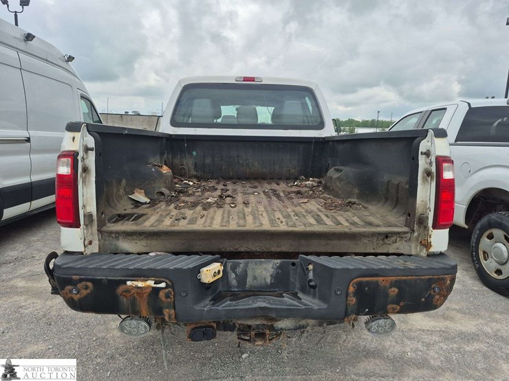 2011-ford-f350-image-5